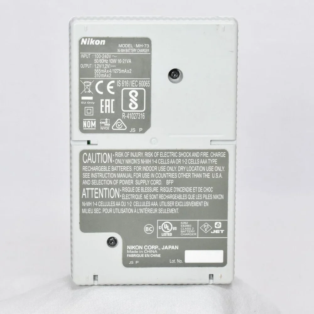 Nikon MH-73 Ni-MH Battery Charger for Coolpix AA Rechargeable Batteries NEW